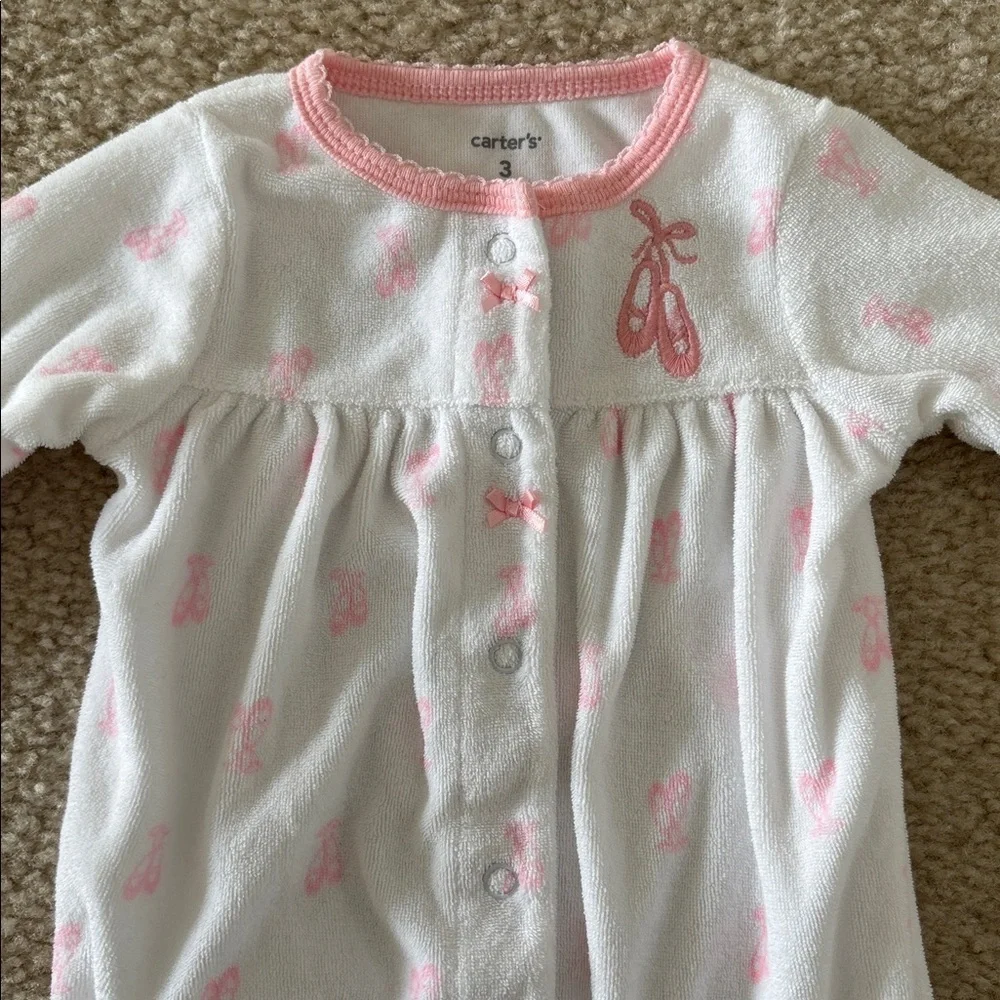 LOT Carter's Baby Girl Clothing Size 3 mos.